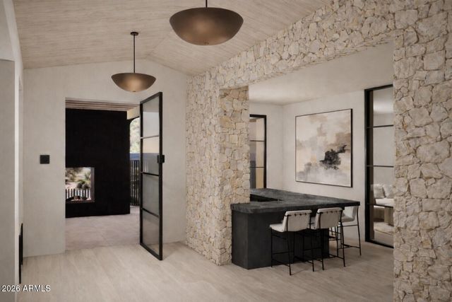 5709 N Harding Drive, Paradise Valley, AZ 85253