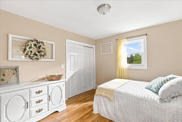 3 Charbonneau Ave, Lakeville, MA 02347