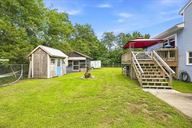 3 Charbonneau Ave, Lakeville, MA 02347