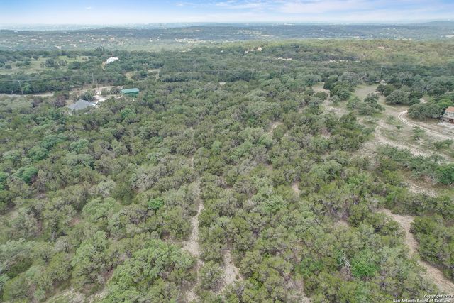 875 Country, Canyon Lake, TX 78133