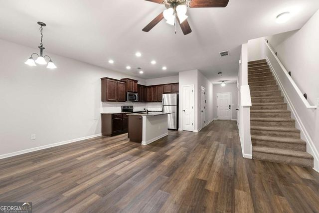 902 Creel Lane, Atlanta, GA 30349
