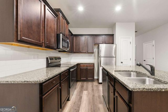 902 Creel Lane, Atlanta, GA 30349