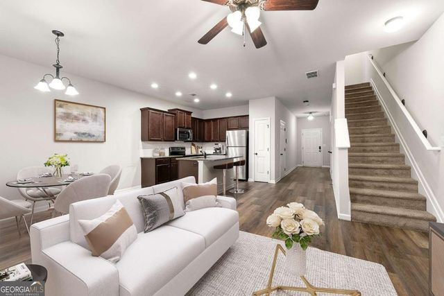 902 Creel Lane, Atlanta, GA 30349
