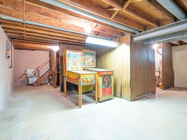 2559 Fulbourne Drive, Mt Healthy, OH 45231