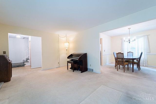 2559 Fulbourne Drive, Mt Healthy, OH 45231