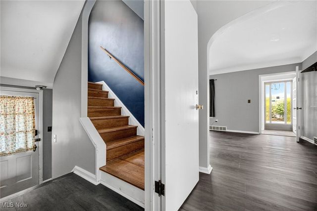 23050 Tracy Avenue, Euclid, OH 44123