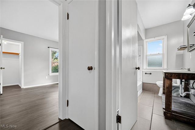 23050 Tracy Avenue, Euclid, OH 44123