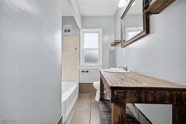 23050 Tracy Avenue, Euclid, OH 44123