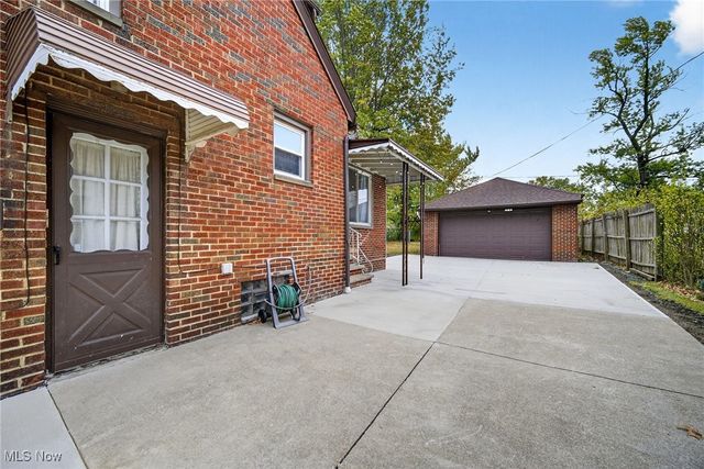 23050 Tracy Avenue, Euclid, OH 44123