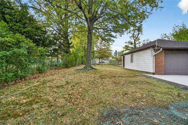 23050 Tracy Avenue, Euclid, OH 44123