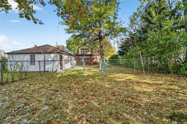 23050 Tracy Avenue, Euclid, OH 44123