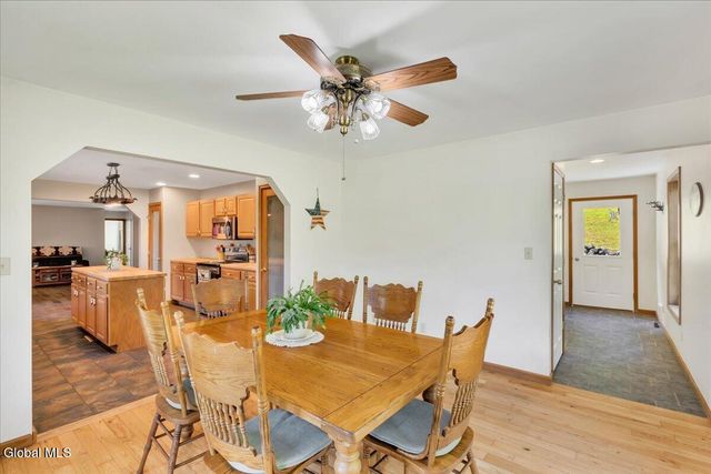 525 Crook's Grove Road, Ballston Spa, NY 12020