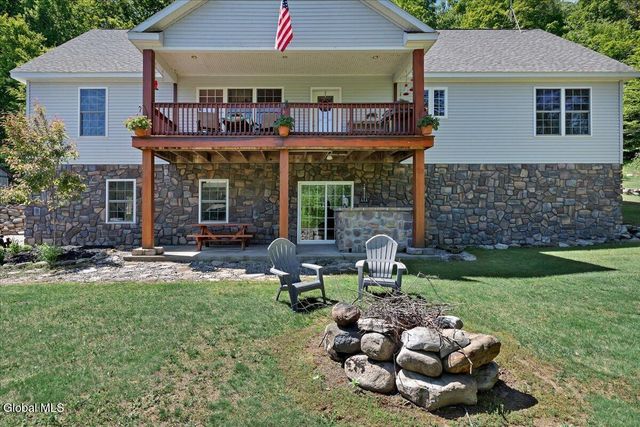 525 Crook's Grove Road, Ballston Spa, NY 12020