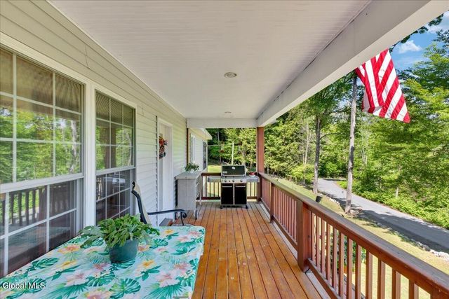 525 Crook's Grove Road, Ballston Spa, NY 12020