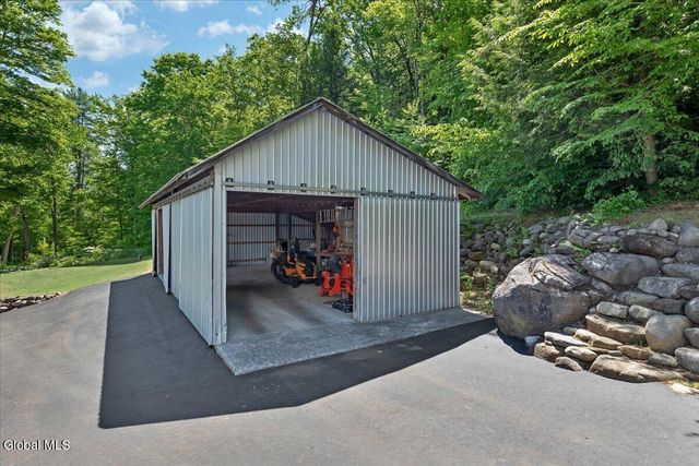 525 Crook's Grove Road, Ballston Spa, NY 12020