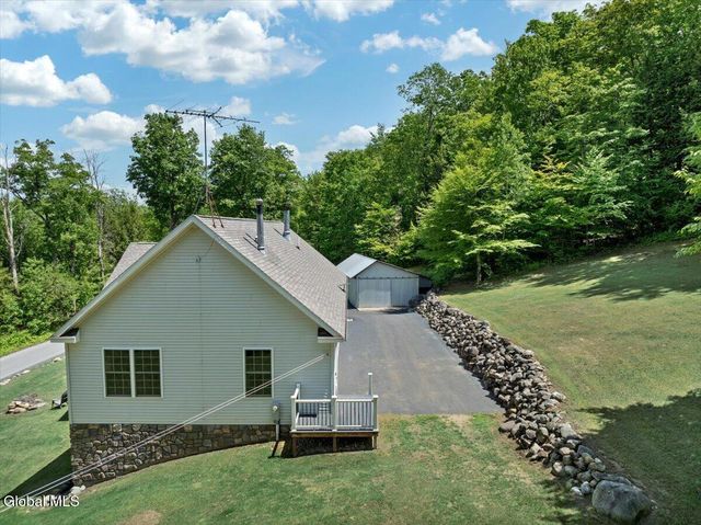 525 Crook's Grove Road, Ballston Spa, NY 12020