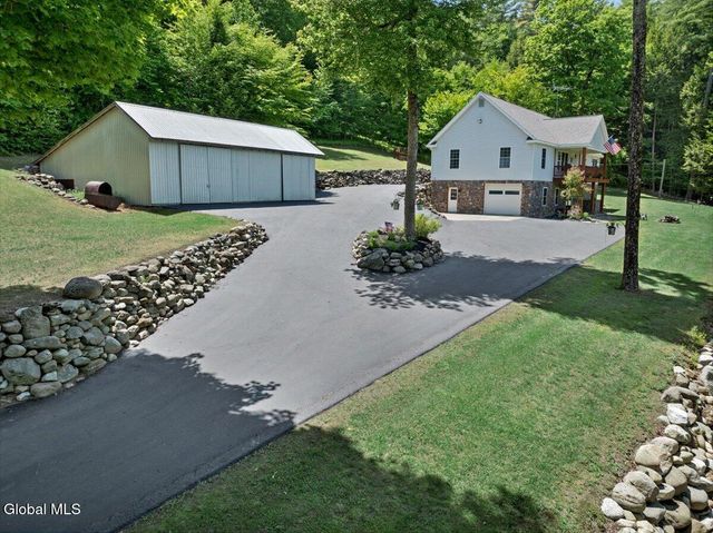 525 Crook's Grove Road, Ballston Spa, NY 12020