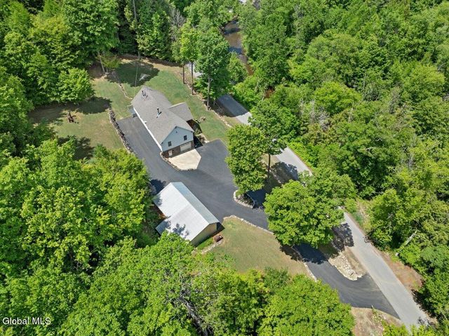 525 Crook's Grove Road, Ballston Spa, NY 12020