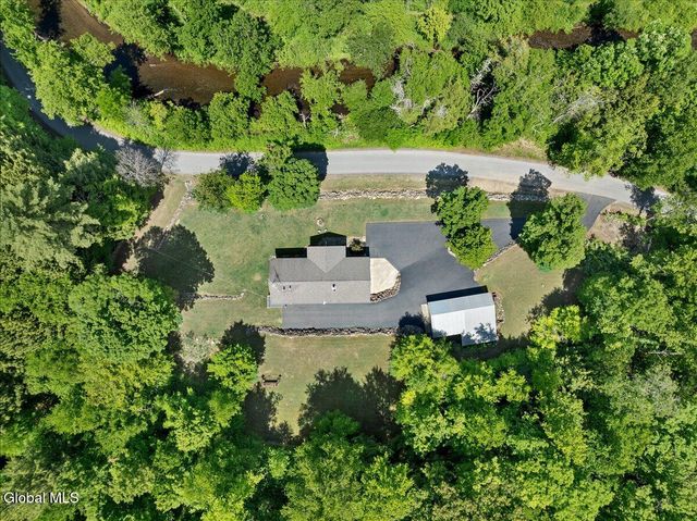 525 Crook's Grove Road, Ballston Spa, NY 12020