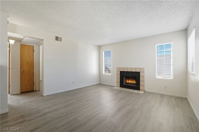4181 Terrestrial Lane 120, Las Vegas, NV 89115