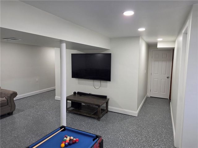 14309 E 39th Street, Independence, MO 64055