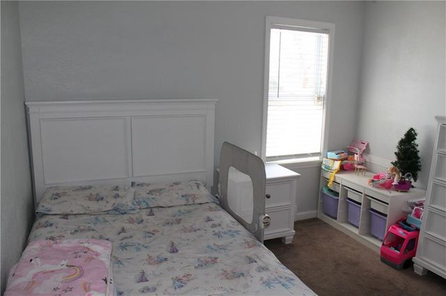 14309 E 39th Street, Independence, MO 64055