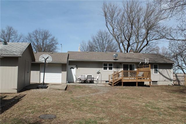 14309 E 39th Street, Independence, MO 64055