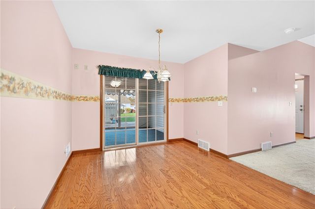 1010 Timberwood Dr, Chippewa Twp, PA 15010