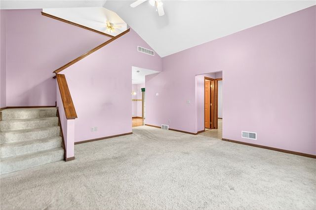 1010 Timberwood Dr, Chippewa Twp, PA 15010