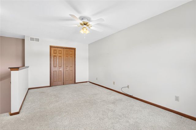 1010 Timberwood Dr, Chippewa Twp, PA 15010