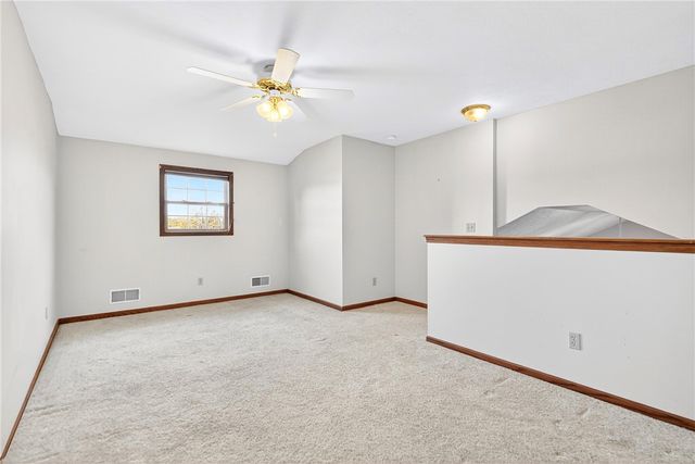 1010 Timberwood Dr, Chippewa Twp, PA 15010