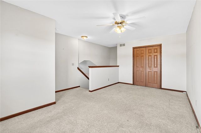 1010 Timberwood Dr, Chippewa Twp, PA 15010