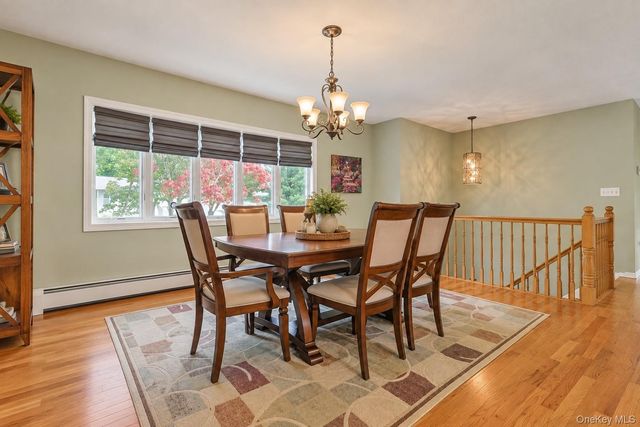 3 Five Oaks Lane, Valley Cottage, NY 10989