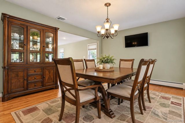 3 Five Oaks Lane, Valley Cottage, NY 10989