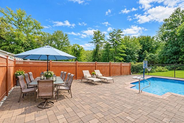 3 Five Oaks Lane, Valley Cottage, NY 10989