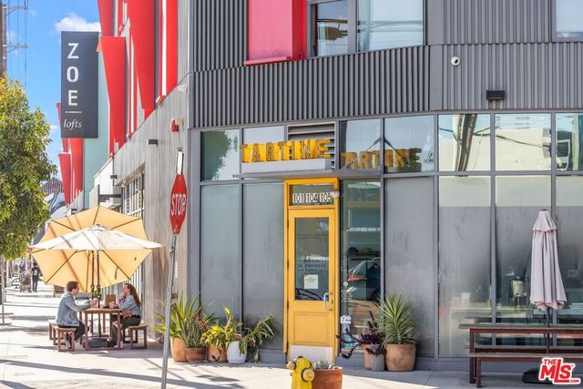 5338 Smiley Drive, Los Angeles, CA 90016