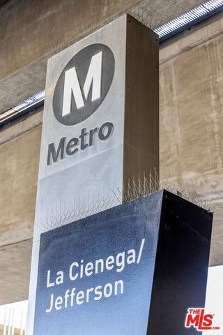 5338 Smiley Drive, Los Angeles, CA 90016