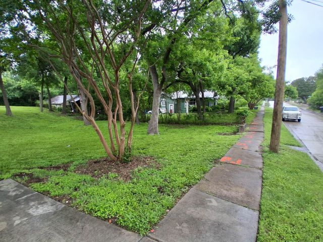 8714 Daytonia Avenue, Dallas, TX 75218