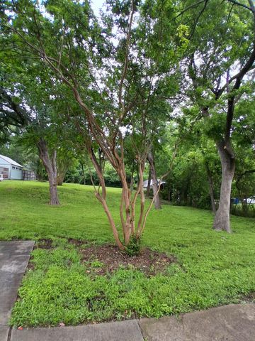 8714 Daytonia Avenue, Dallas, TX 75218