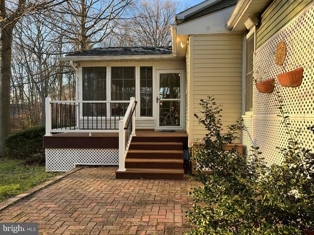 11 COLONIAL CIR, North East, MD 21901