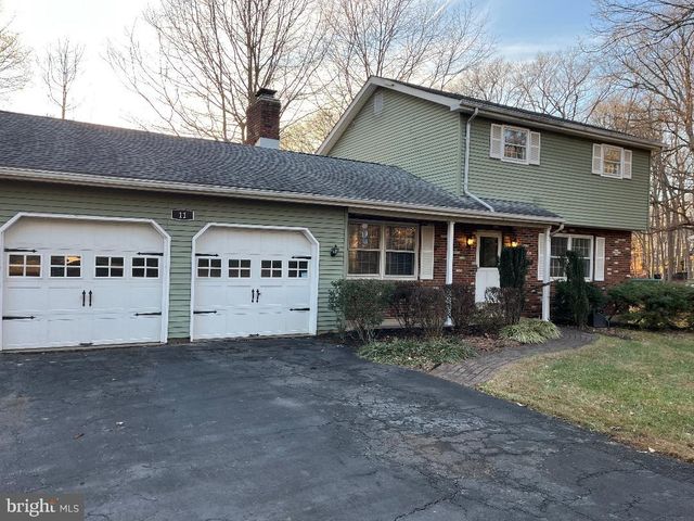 11 COLONIAL CIR, North East, MD 21901