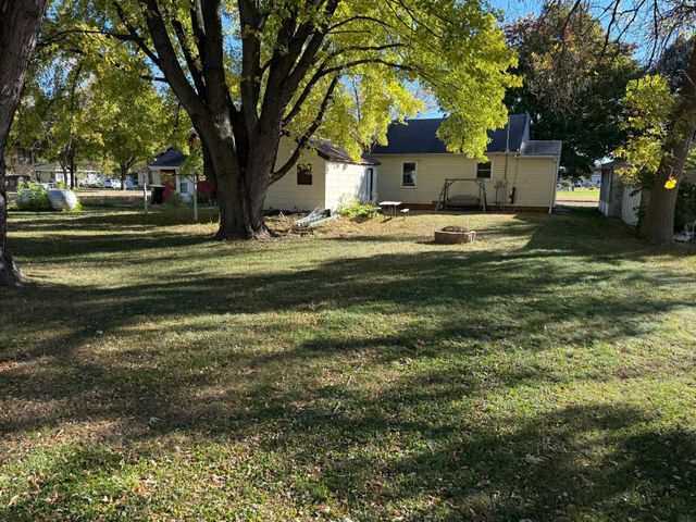 844 Cedar Avenue, Westbrook, MN 56183