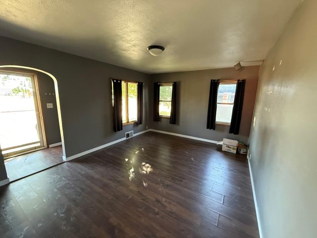 844 Cedar Avenue, Westbrook, MN 56183