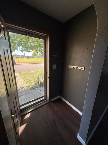 844 Cedar Avenue, Westbrook, MN 56183