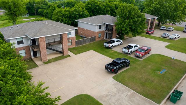 852 W Vanderbilt, Stephenville, TX 76401