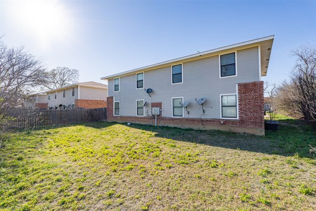 852 W Vanderbilt, Stephenville, TX 76401