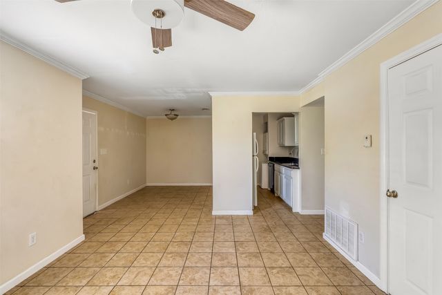 852 W Vanderbilt, Stephenville, TX 76401