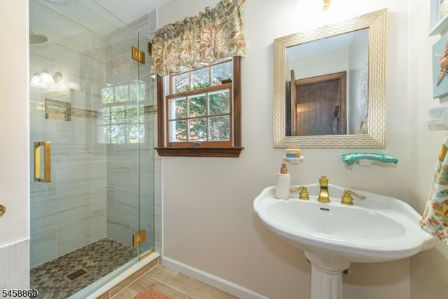 94 3rd Ave, Little Falls Twp., NJ 07424