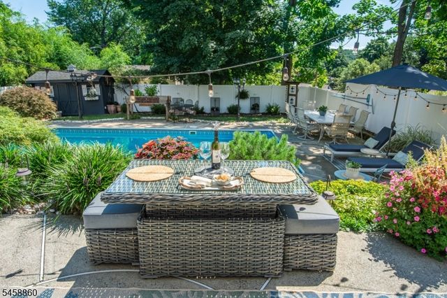94 3rd Ave, Little Falls Twp., NJ 07424