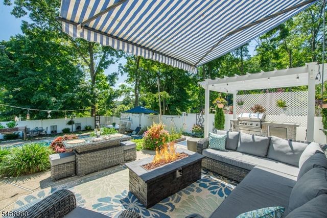 94 3rd Ave, Little Falls Twp., NJ 07424